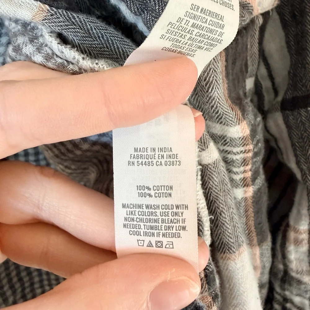 Aerie Gray/Beige 100% Cotton Checkered Shirt (size large) - Picture 8 of 9